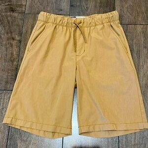 Old Navy khaki shorts, StretchTech size 14/16 (XL).